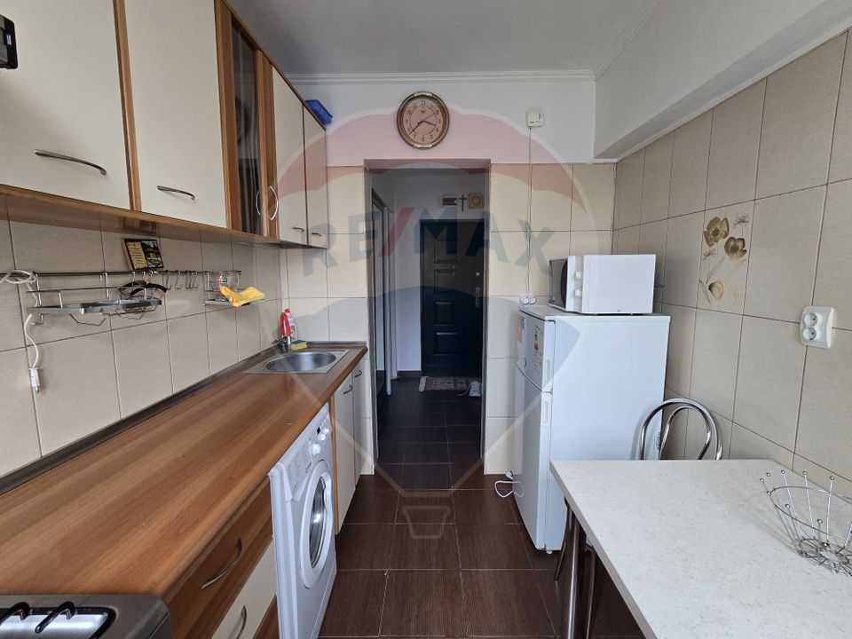 DE INCHIRIAT Apartament cu 2 camere în zona Pajura