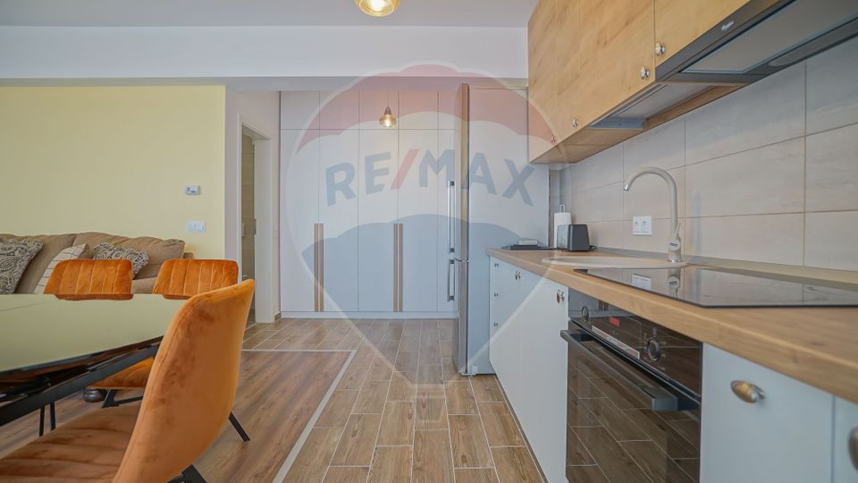 3 room Apartment for rent, Tractorul area