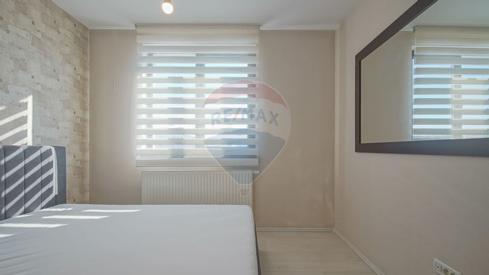 De vanzare penthouse in Tractoru, 3 camere, mobilat si utilat