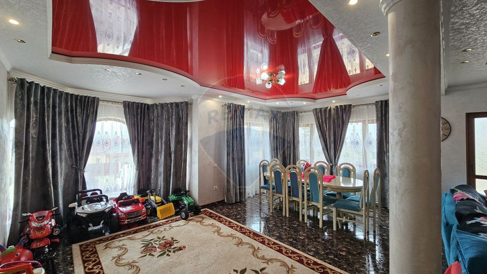 6 room House / Villa for sale