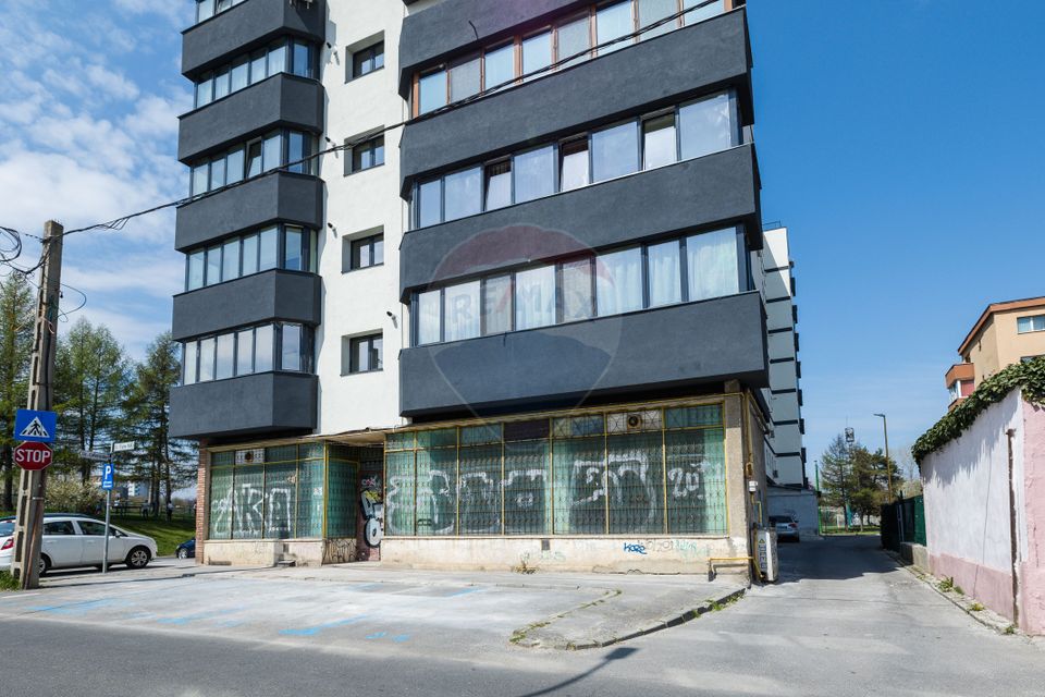 Spațiu comercial 116 mp parter Craiter – vitrină, open space