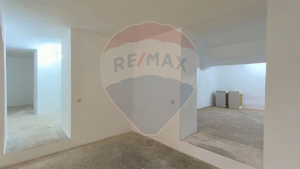 160sq.m Commercial Space for rent, Piata Centrala area