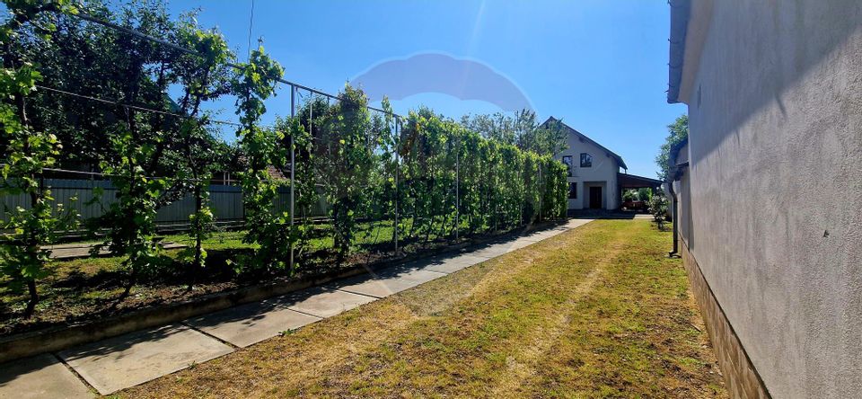 4 room House / Villa for sale