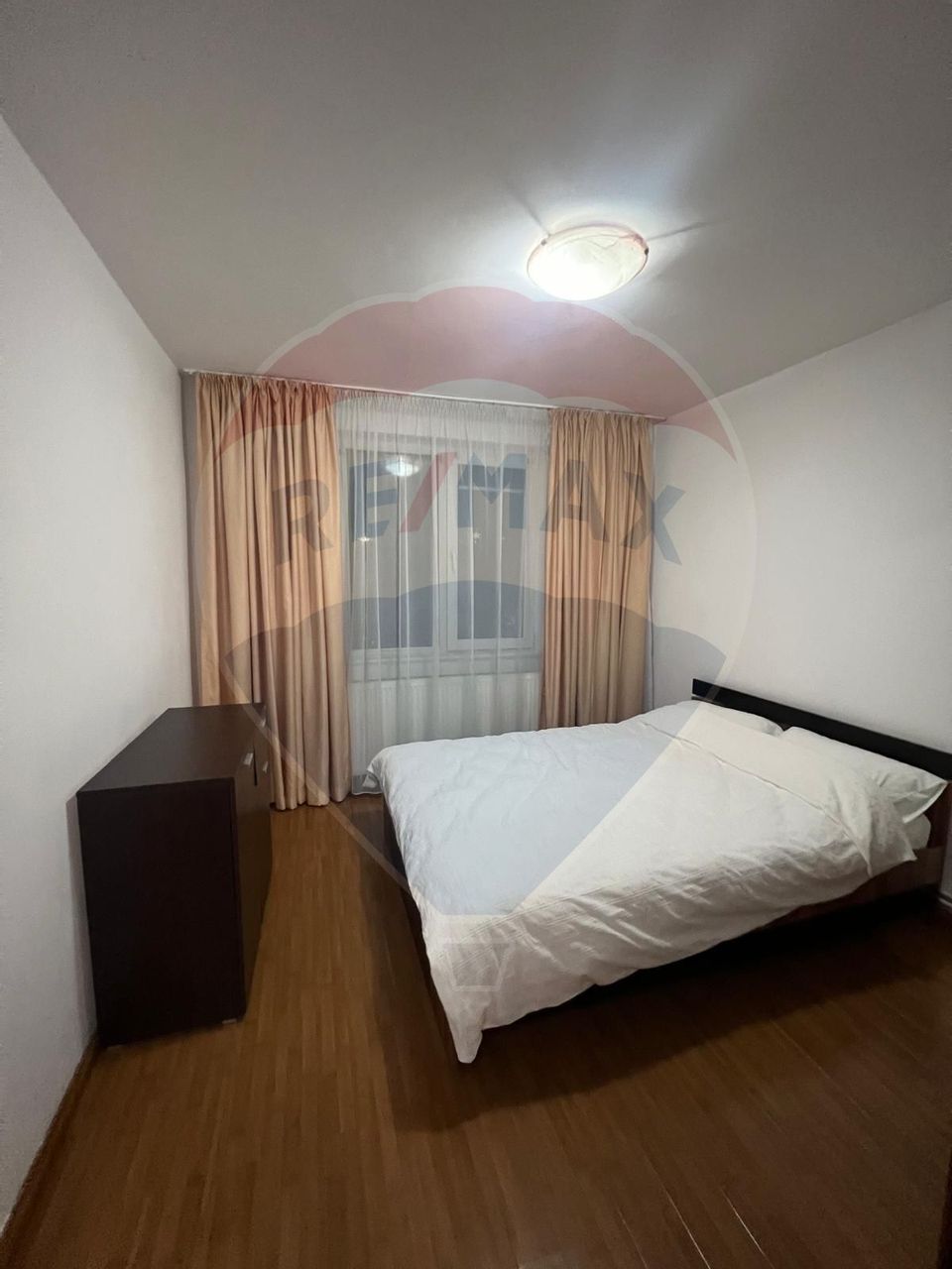 Apartament cu 2 camere de închiriat în zona Brancoveanu