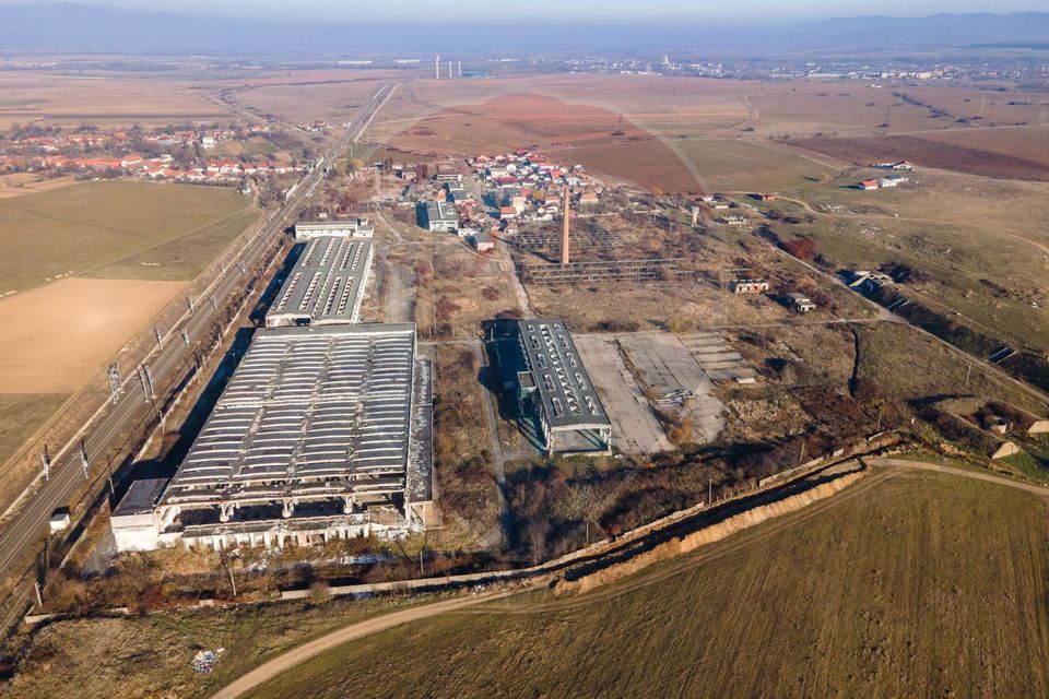Teren industrial Orastie 13,5 ha cu hale fosta platforma industriala
