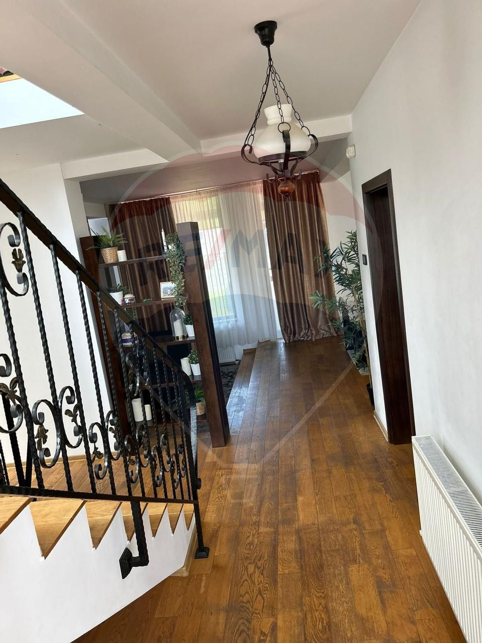 4 room House / Villa for sale