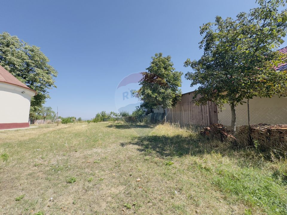 Teren 2,841mp Apateu / Strada Principala langa Biserica Ortodoxa