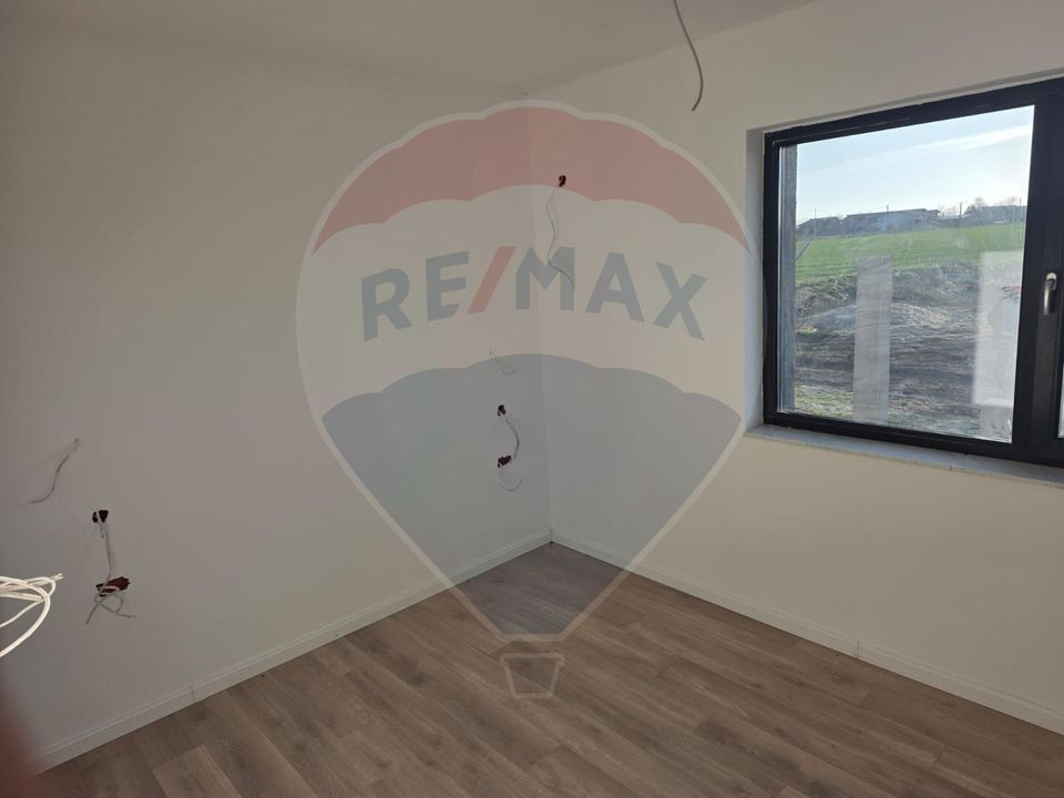 SALE PREMIUM House / Villa 4 rooms at normal price