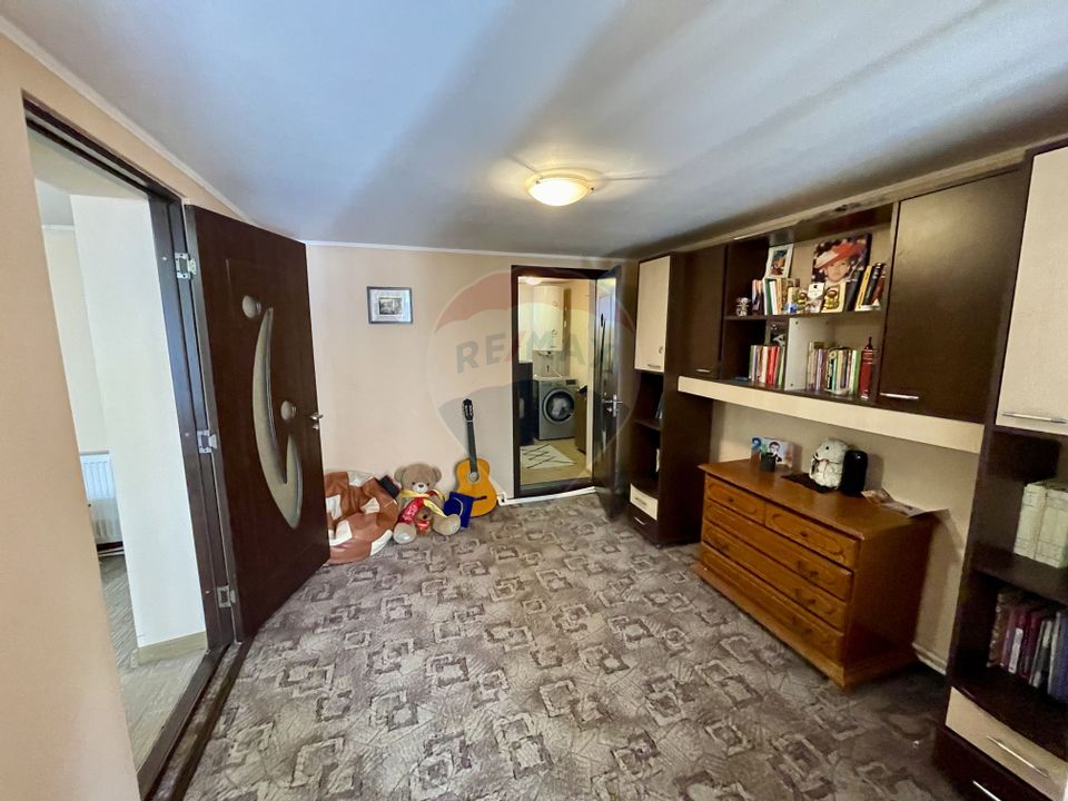 6 room House / Villa for sale