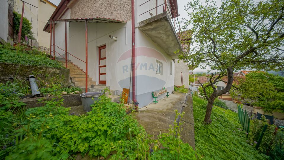 Casă / Vilă cu 5 camere de vânzare în zona Schei, Cotun 9