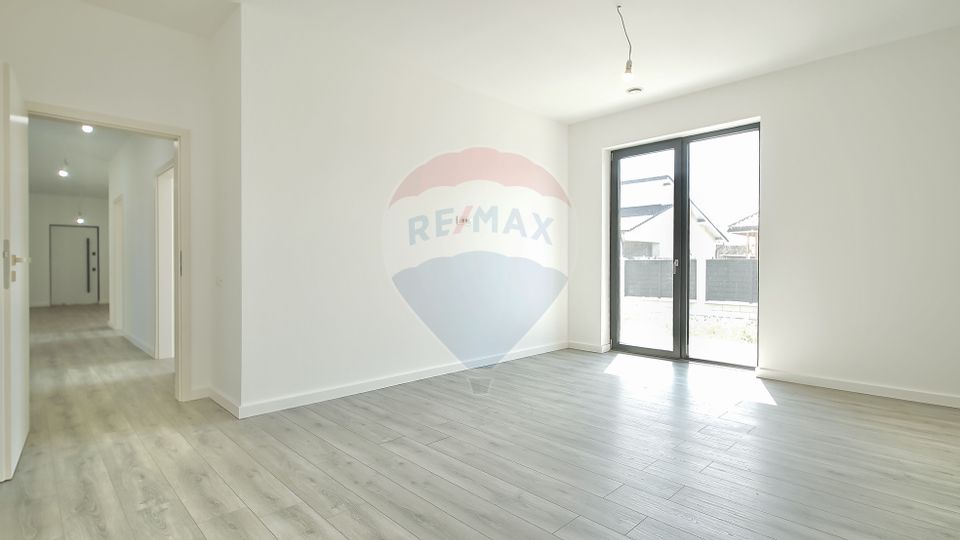 5 room House / Villa for sale