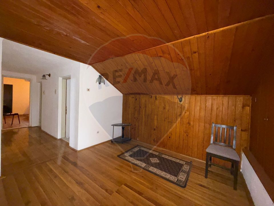 6 room House / Villa for sale