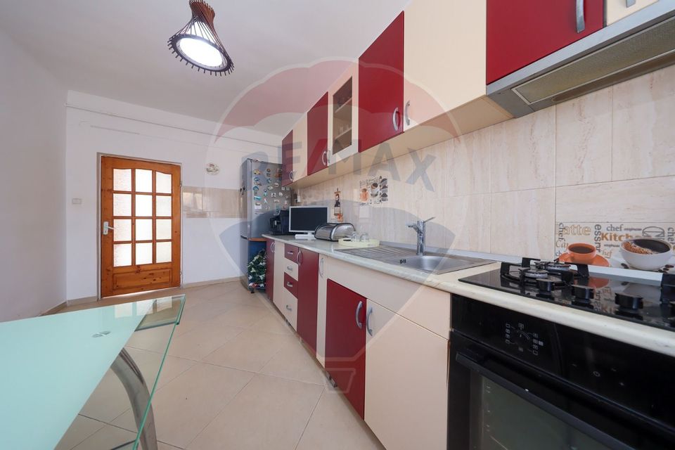 Casă cu 5 camere si curte, de vânzare, zona Centrul Istoric!