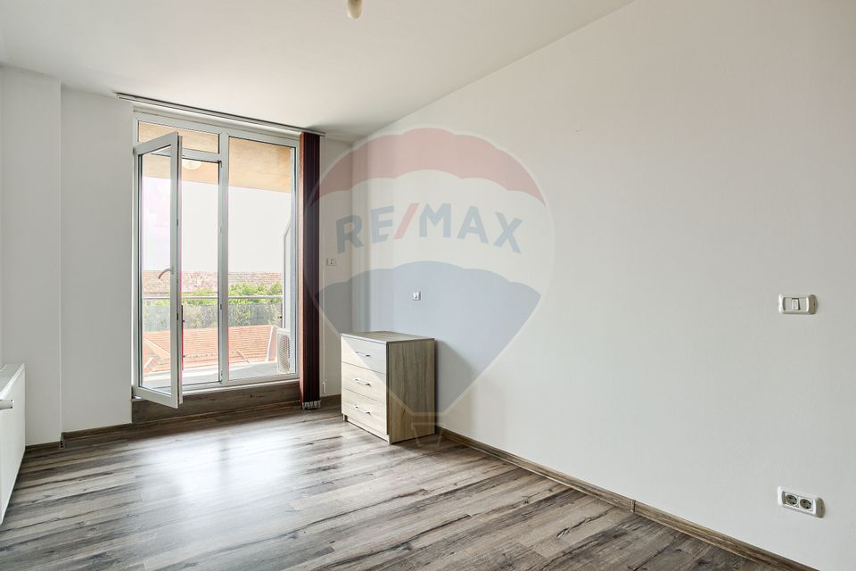 Apartament 2 camere + loc de parcare/ VIA ROMANA, COMISION 0%