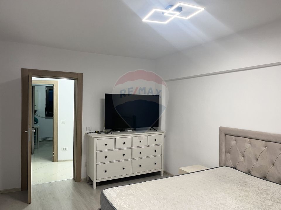 Inchiriere apartament cu 3 camere  - Aviatiei, metrou Aurel Vlaicu