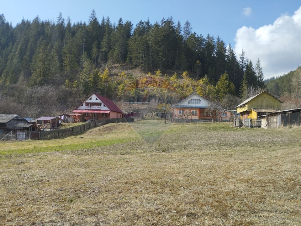 Casă / Vilă cu 4 camere de vânzare