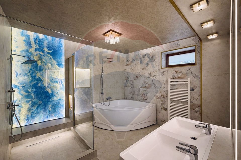 Vila / Casa de lux de vanzare  1000mp teren Str. Primaverii Constanta