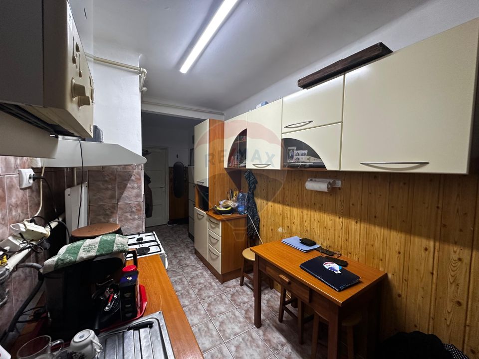 Apartament 2 camere, etaj 3 - str. George Cosbuc 19