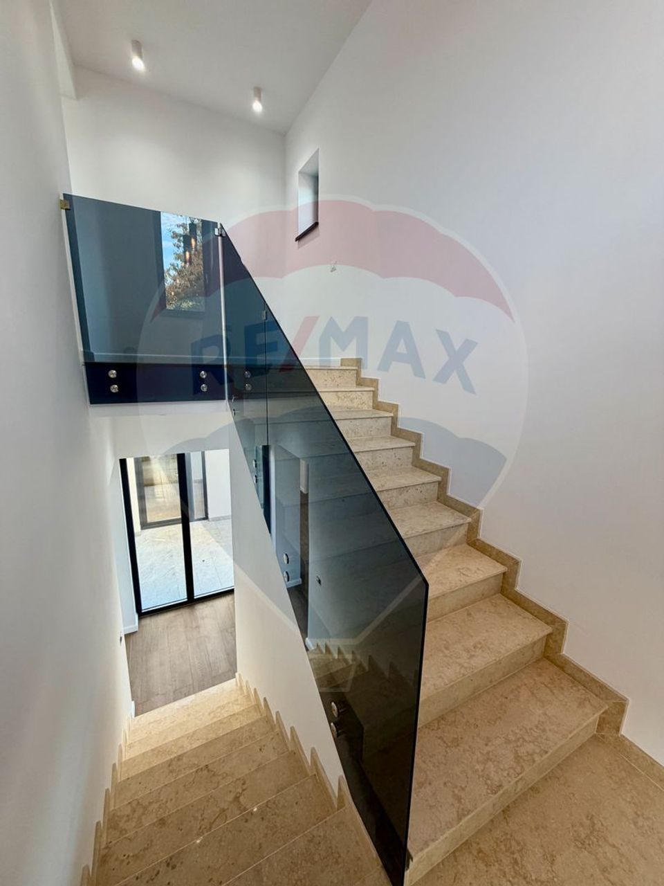 4 room House / Villa for sale, Nord area