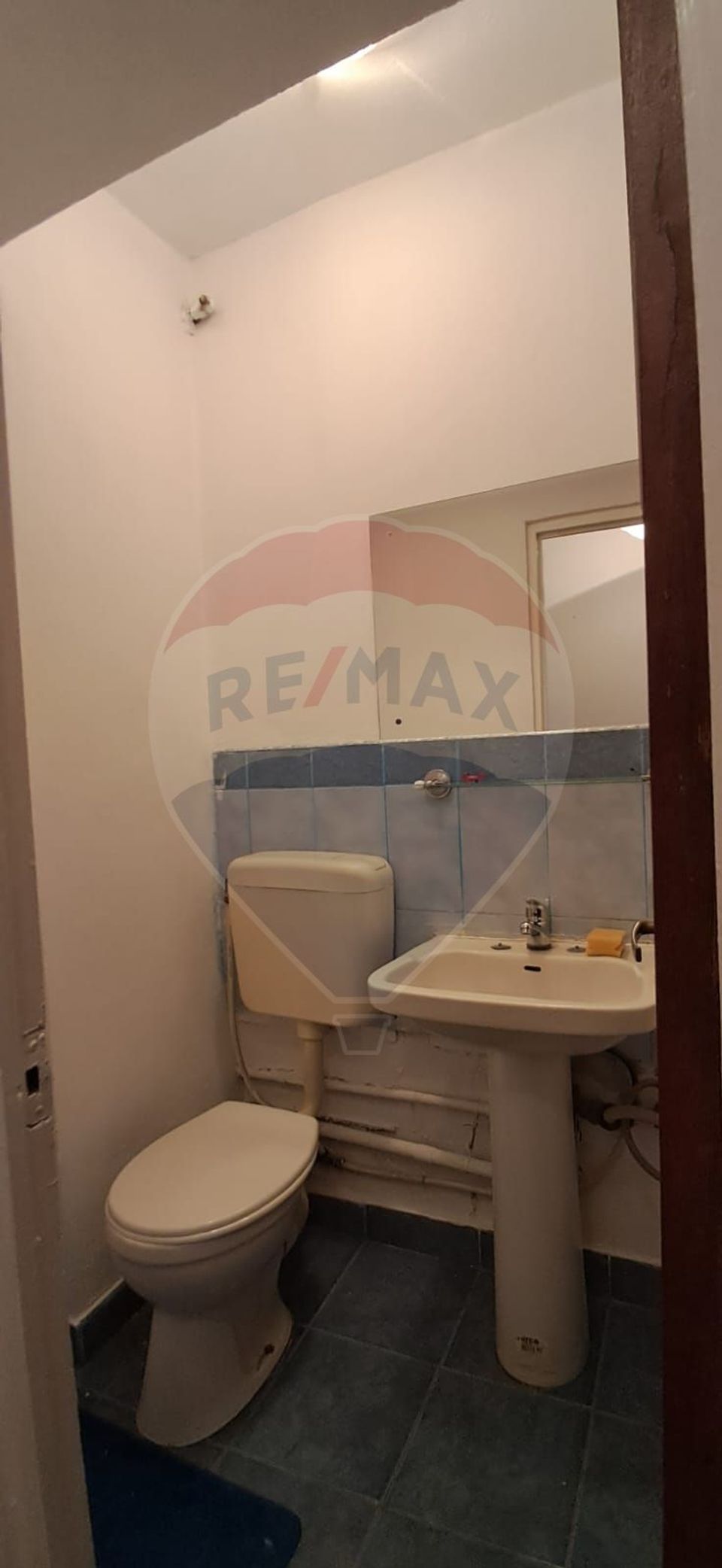 4 room Apartment for rent, P-ta Victoriei area
