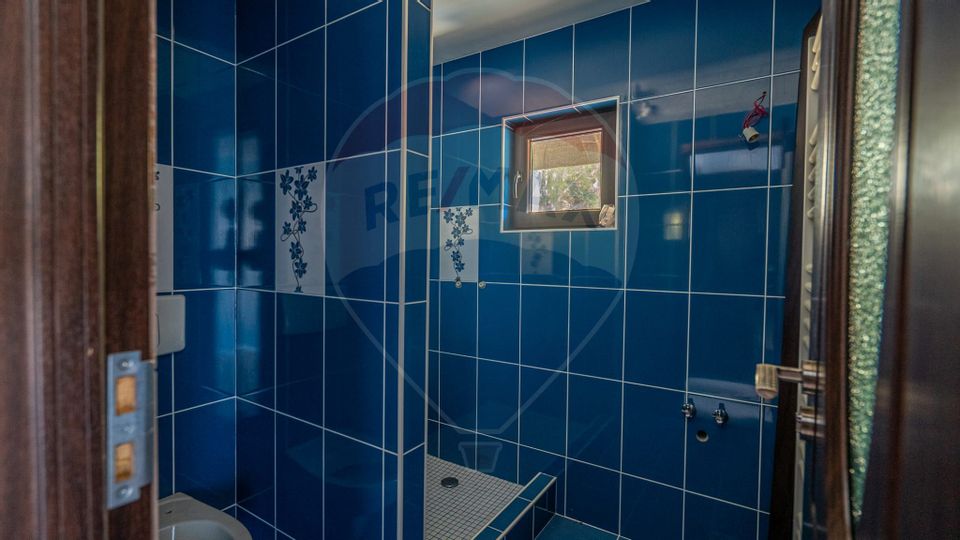 VILA! Investitie - pretabil pensiune SINAIA- zona apreciata turistic!