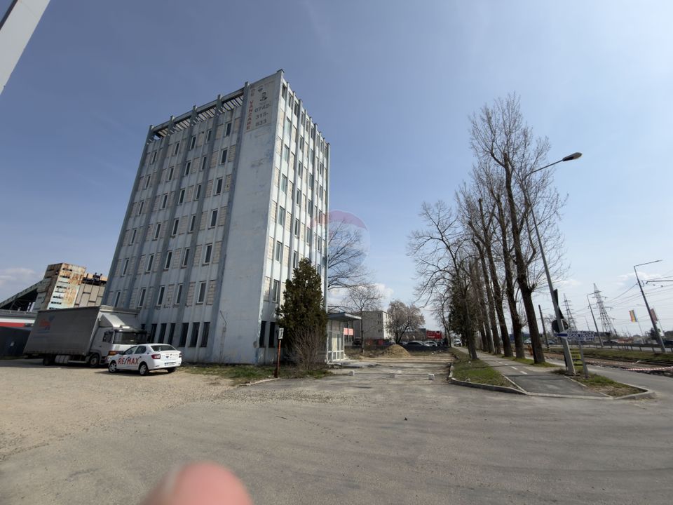 Hotel / Pensiune cu 48 camere de vânzare Calea Borsului/CT Park/ CET