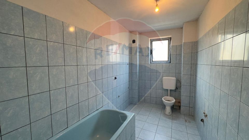 20 room House / Villa for sale
