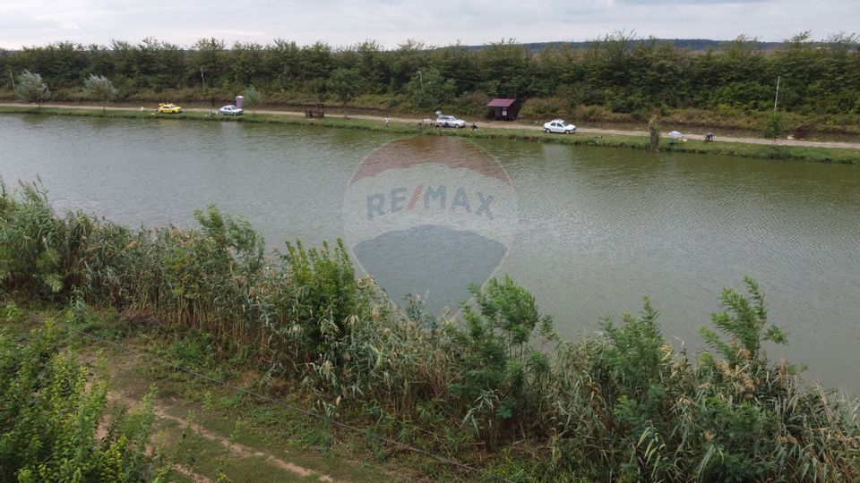 Industrial space, hall, logistics warehouse, showroom premium offices