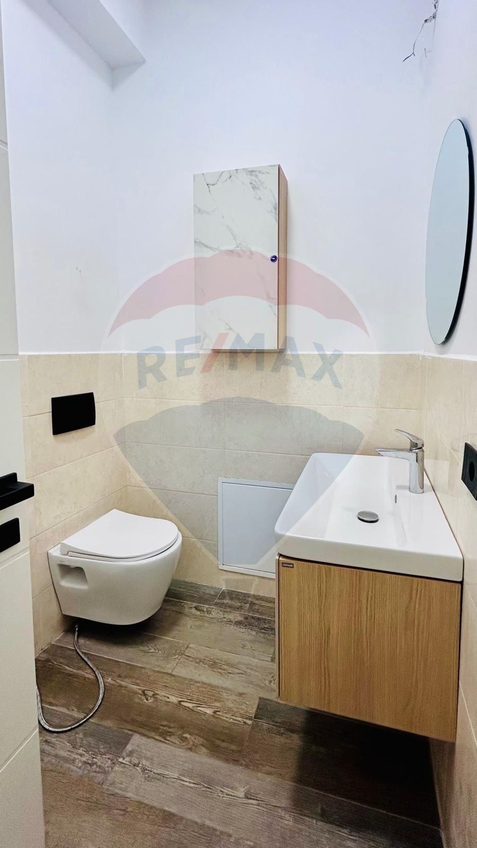 6 room House / Villa for sale, Faleza Nord area
