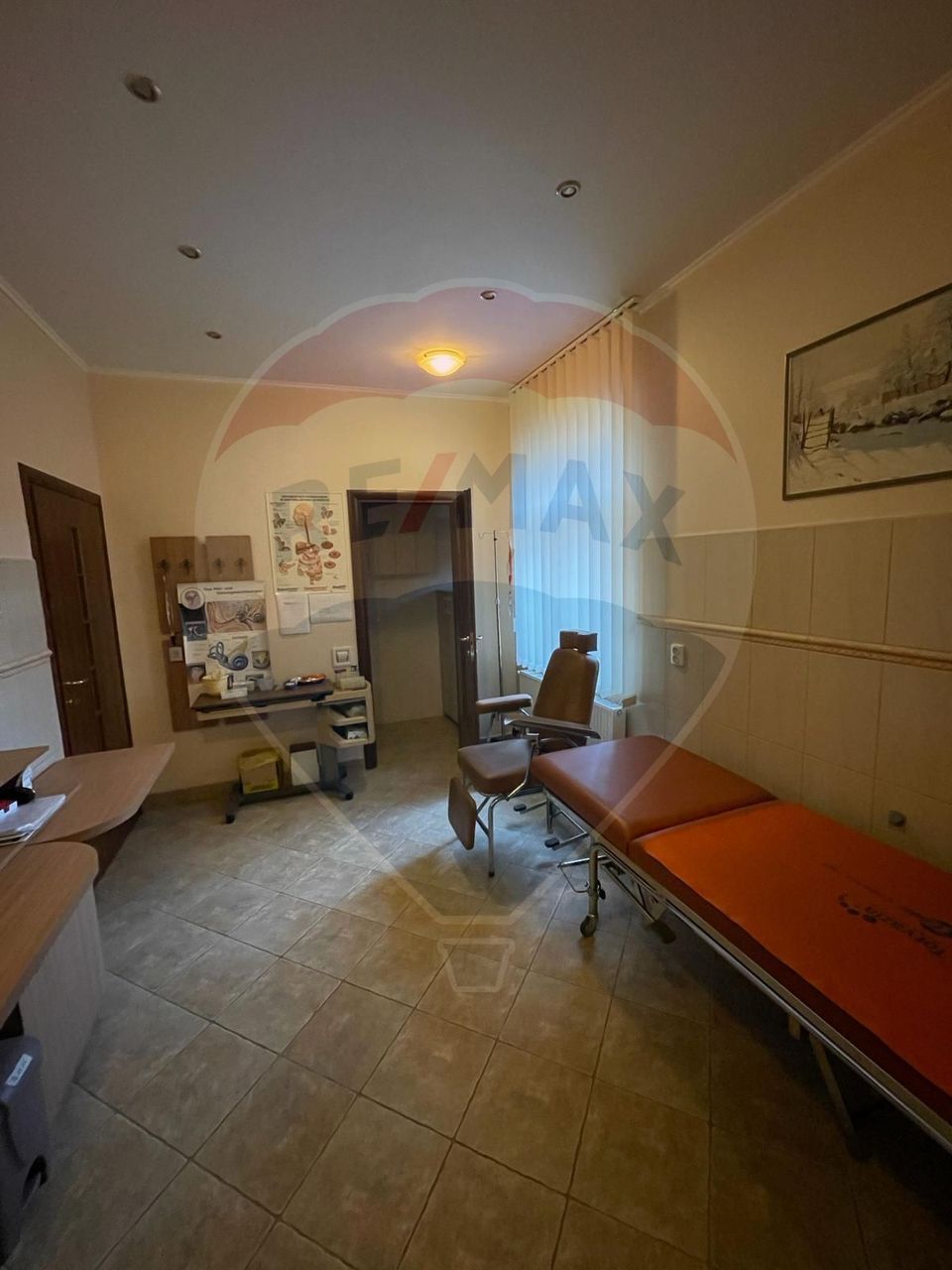 12 room House / Villa for sale, Valenta area