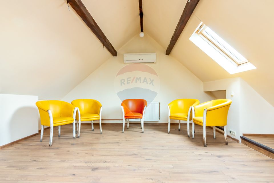 259sq.m Office Space for rent, P-ta Sfanta Vineri area