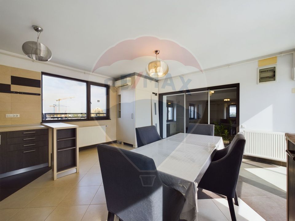 Penthouse cu 3 camere de vânzare în zona Bucurestii Noi