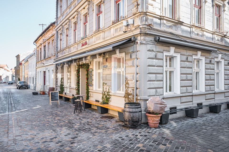 Commission 0% !! For sale COMMERCIAL SPACE, Brasov Historic Center