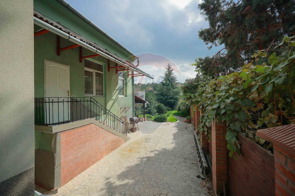 4 room House / Villa for sale, Ultracentral area