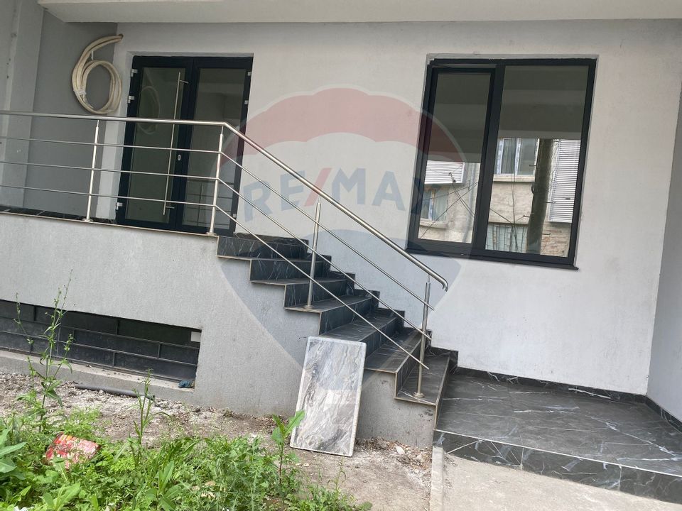 144sq.m Commercial Space for rent, Unirii area