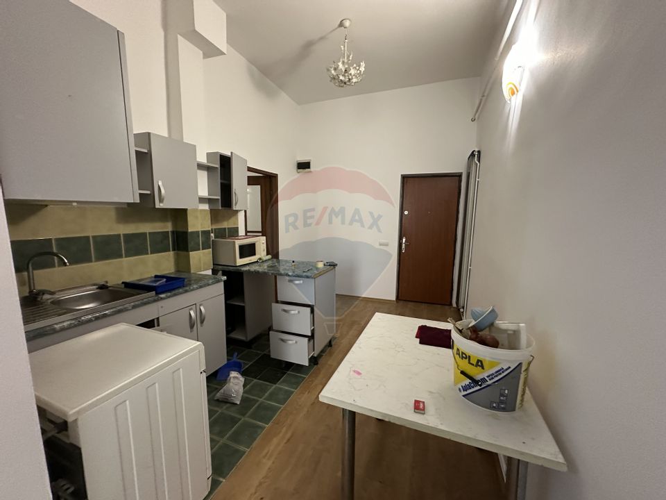 45sq.m Commercial Space for rent, Central area