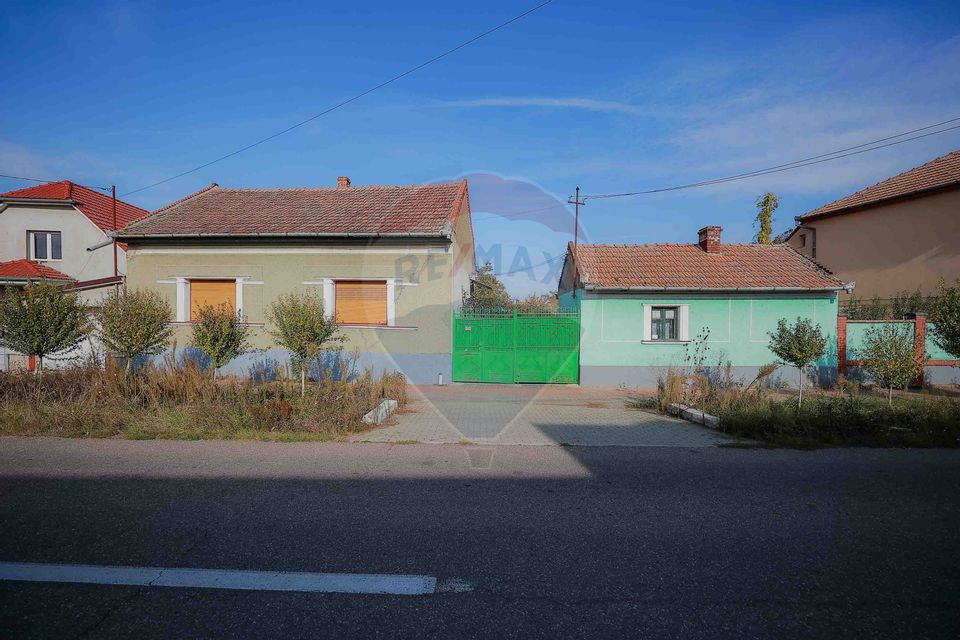 4 room House / Villa for sale