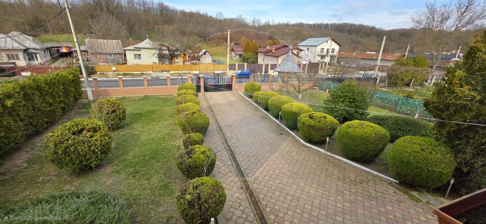 5 room House / Villa for sale