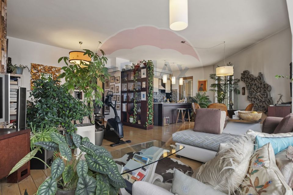 Spectacular 4-room apartment, panoramic view, 2 parking spaces