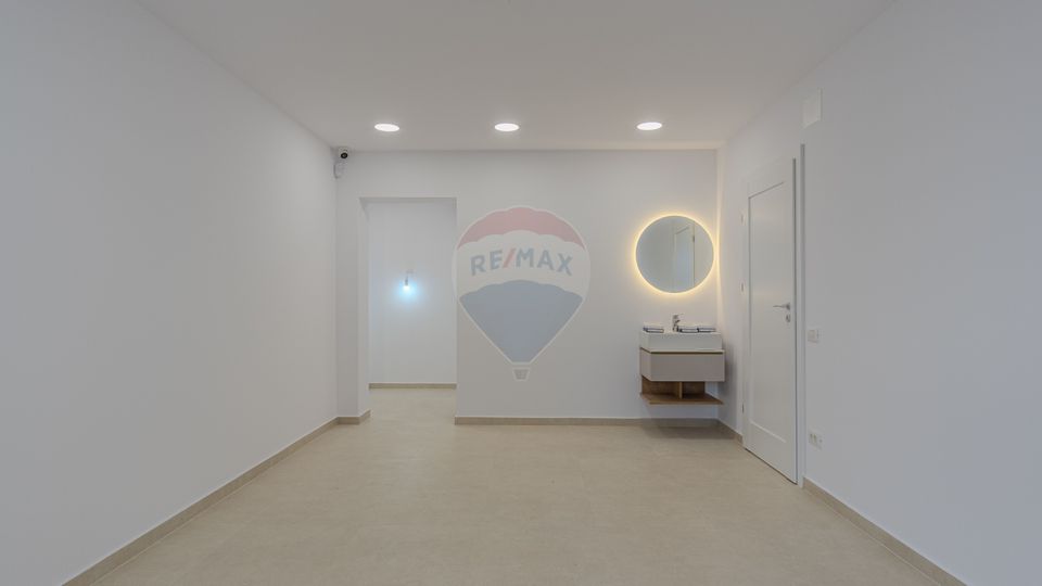 Clinica medicala-9 cabinete- URBAN PLAZA - bloc 15 parter!