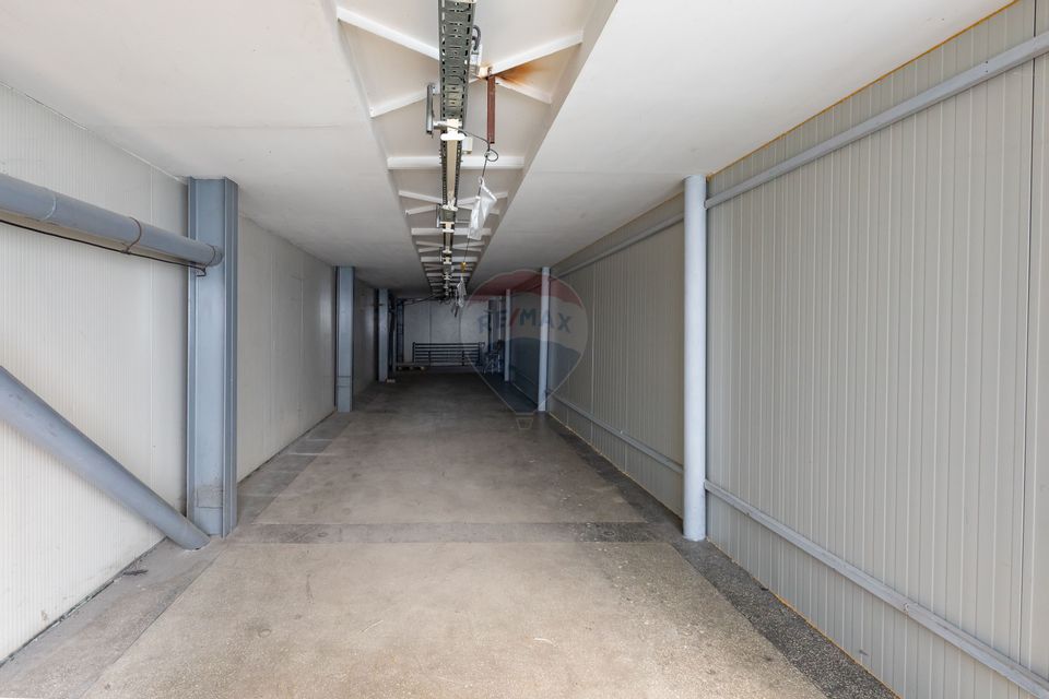 940sq.m Commercial Space for rent, Serbanesti area