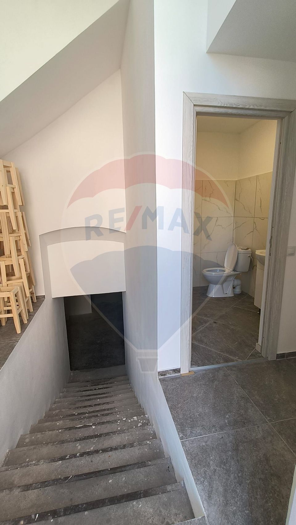 160sq.m Commercial Space for rent, Piata Centrala area