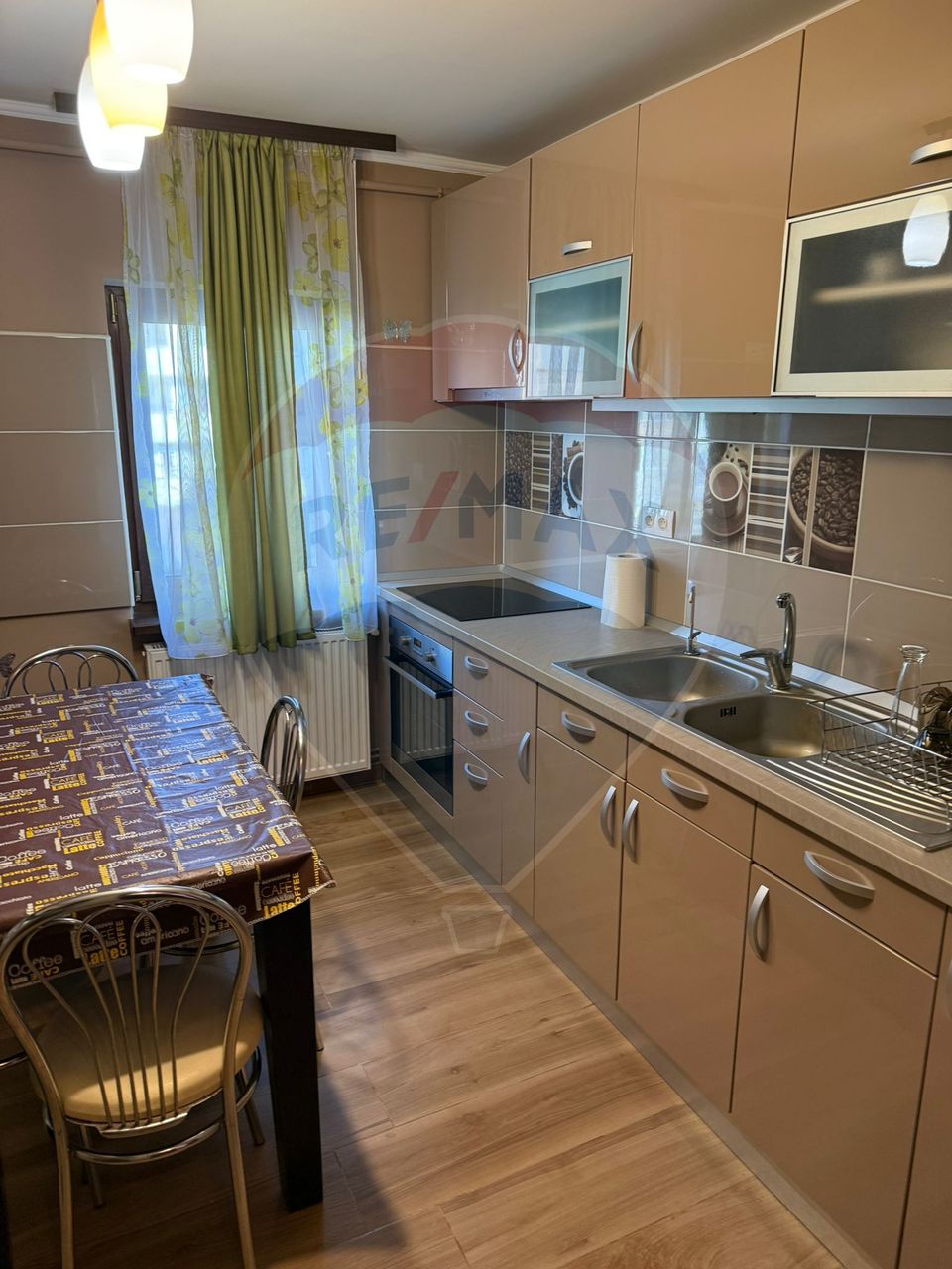 4 room Apartment for rent, Republicii area