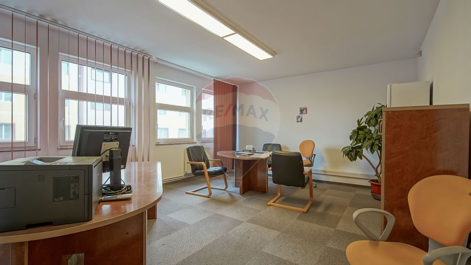 122sq.m Office Space for sale, Astra area