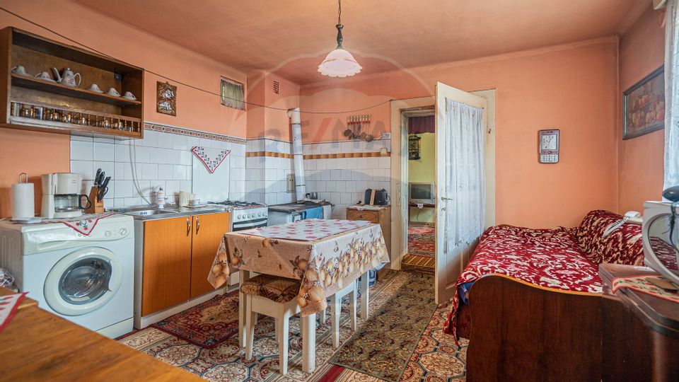 REZERVAT!  Casă 2 Camere + dependinte | teren 316.80 mp | Tarlungeni