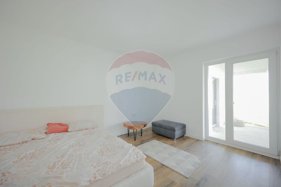 4 room House / Villa for sale