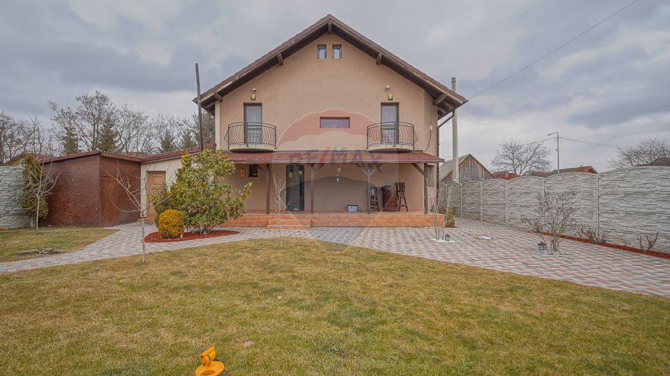5 room House / Villa for sale