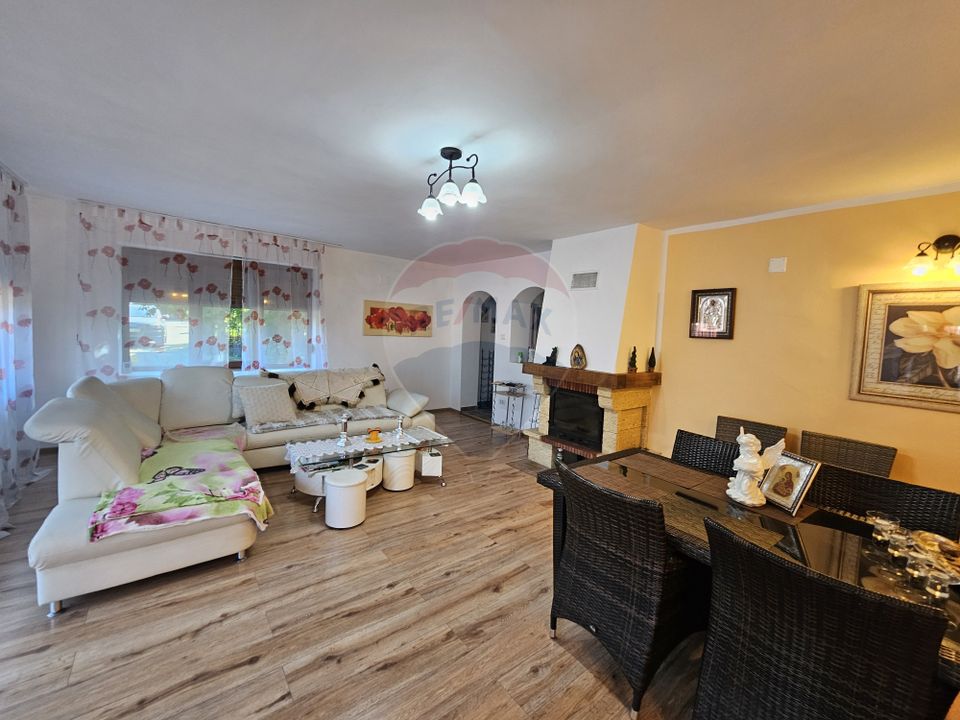 7 room House / Villa for sale