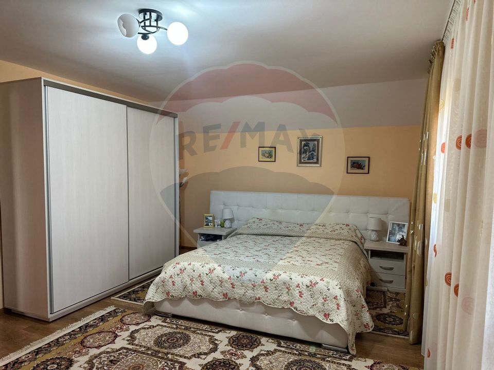 4 room House / Villa for sale