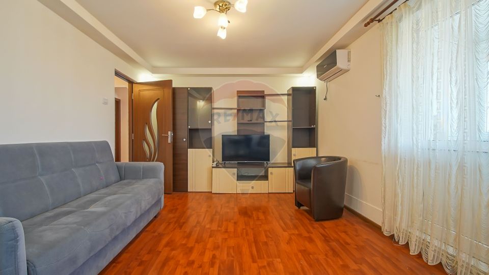 Apartament 3 camere, 2 băi –Tractorul